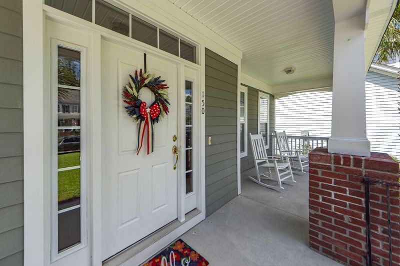 150 Carriage Ride Ln, Summerville, SC 29485