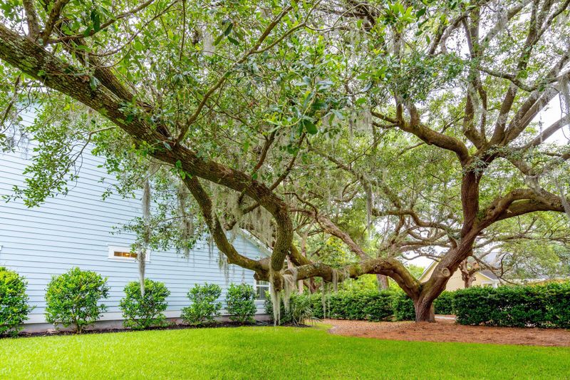 2647 Private Lefler Dr, Johns Island, SC 29455
