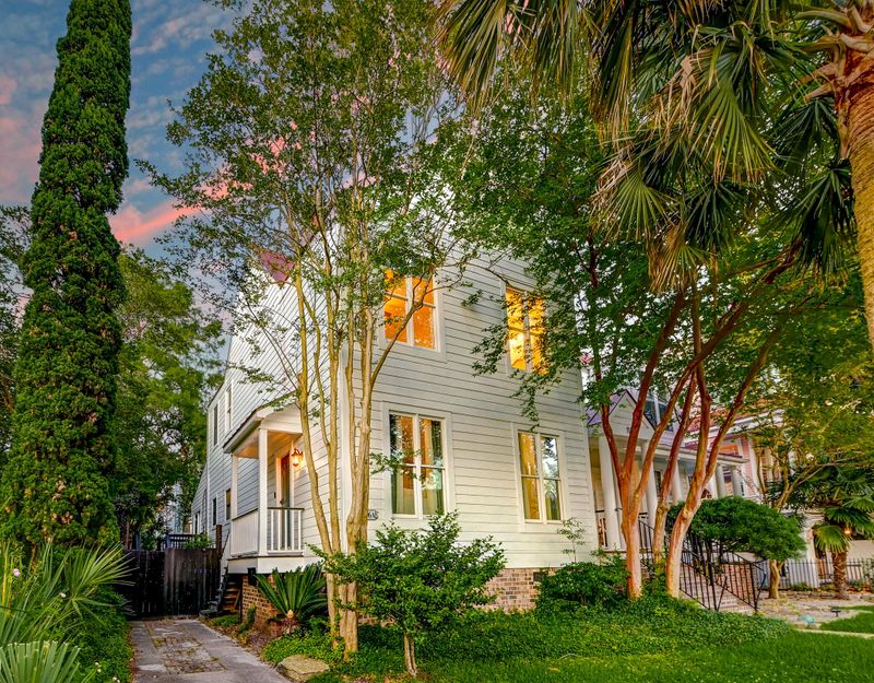 116 Rutledge Ave #A, Charleston, SC 29401