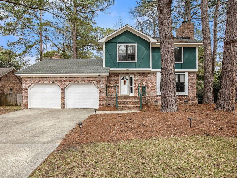 131 Boone Dr, Summerville, SC 29485