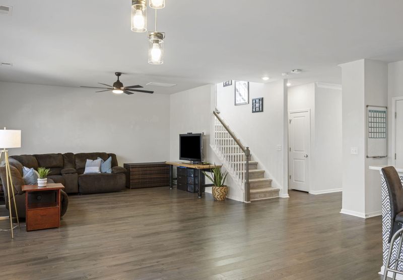 148 Stagecoach Ave, Summerville, SC 29486