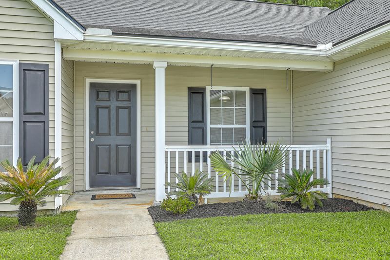 338 Slow Mill Dr, Goose Creek, SC 29445