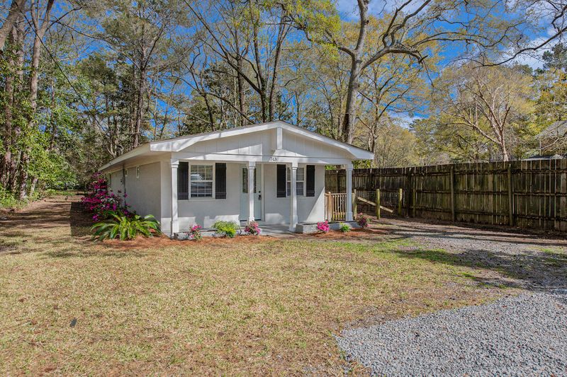 313 Simmons Ave, Summerville, SC 29483