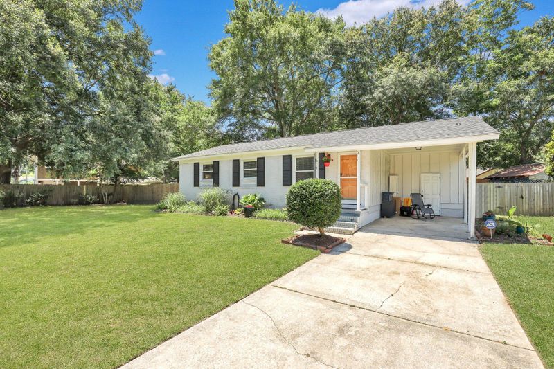 1517 Westridge Cir, Charleston, SC 29412