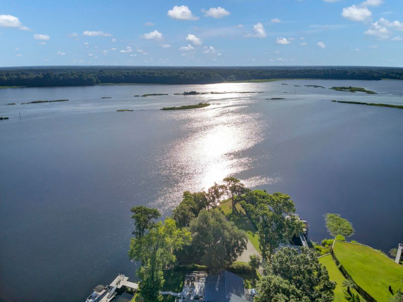 1821 Fishing Ln, Moncks Corner, SC 29461