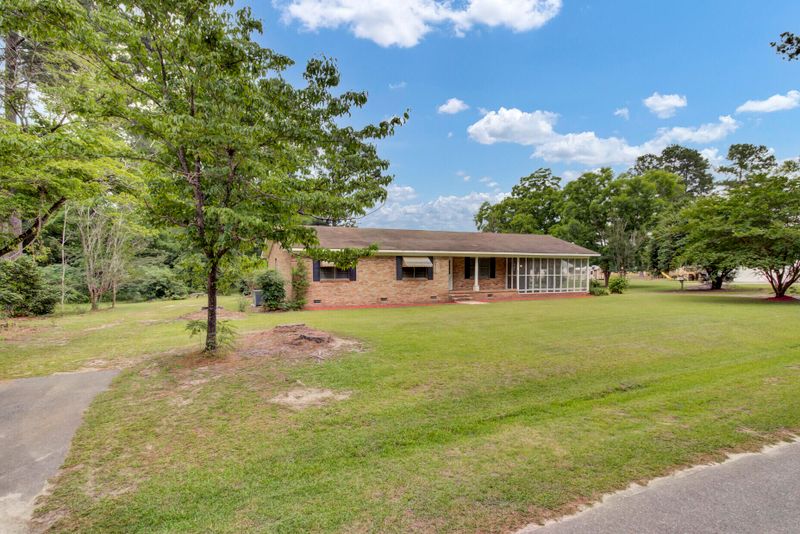 677 Twins Ln, Reevesville, SC 29471