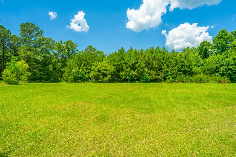 6658 Hwy 17, Awendaw, SC 29429