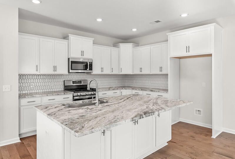 8815 Citronella Way, North Charleston, SC 29406