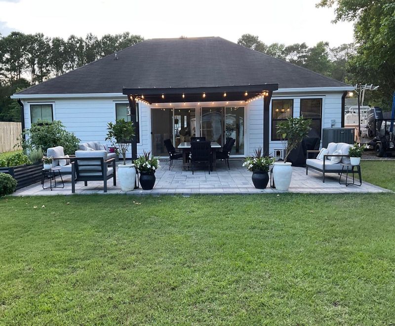 1279 Palm Cove Dr, Charleston, SC 29492