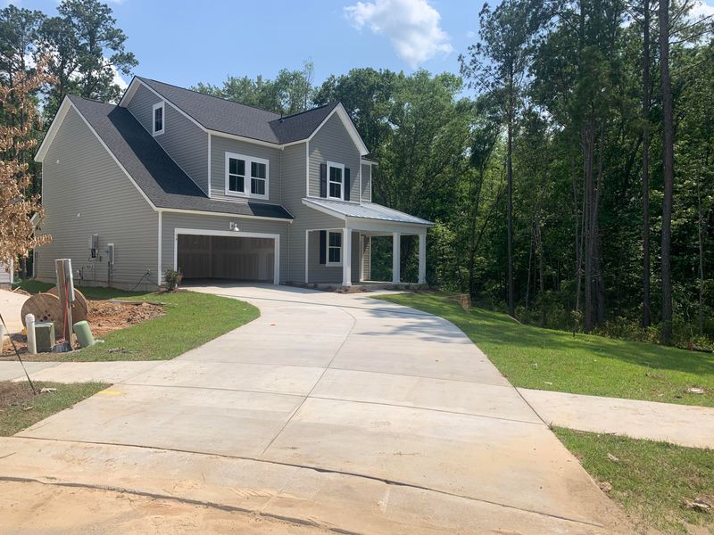54 Red Bluff St, Summerville, SC 29483