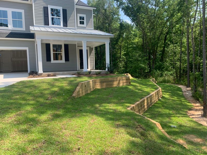 54 Red Bluff St, Summerville, SC 29483