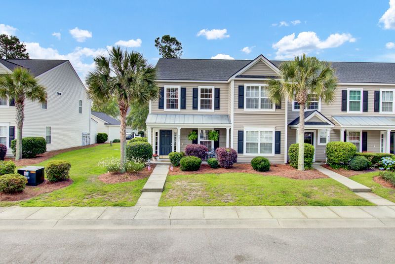 9025 Maple Grove Dr, Summerville, SC 29485