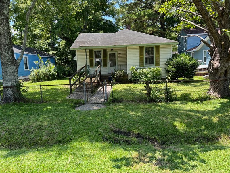 2876 Alabama Dr, North Charleston, SC 29405