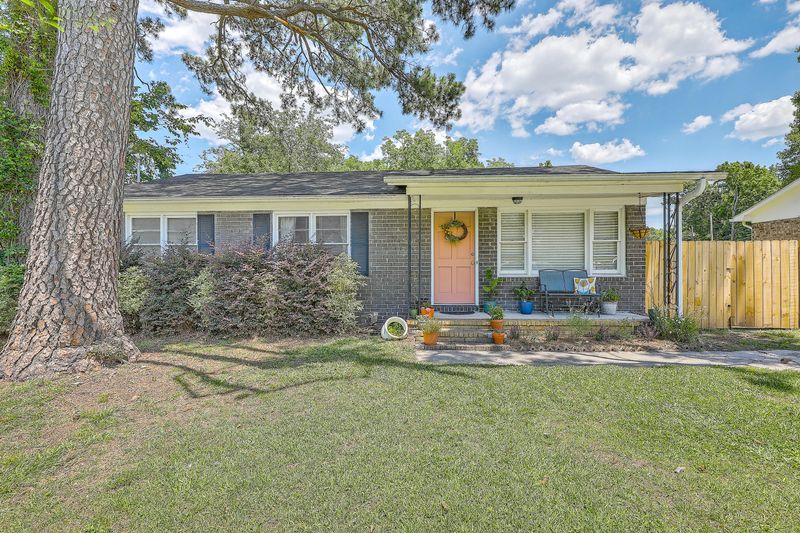 830 Playground Rd, Charleston, SC 29407