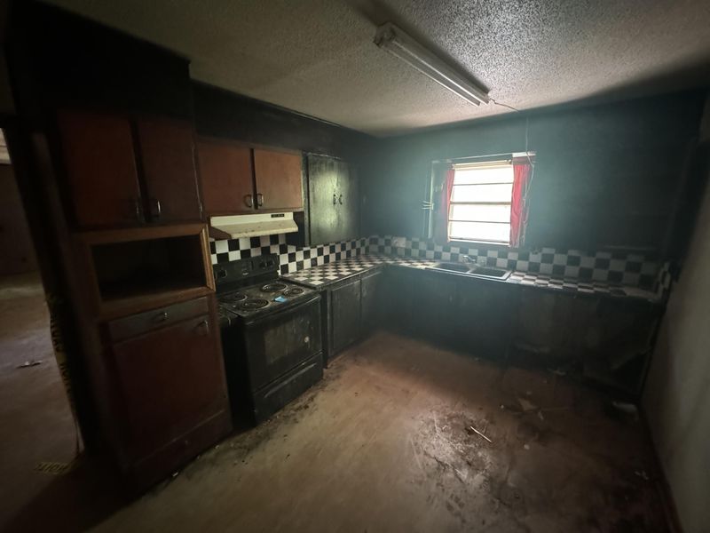 245 Brewer Rd, Summerville, SC 29483