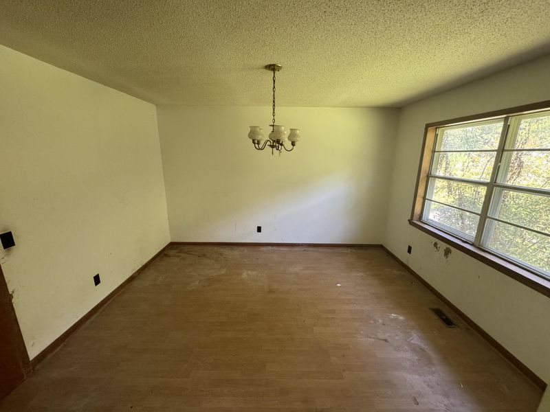 245 Brewer Rd, Summerville, SC 29483