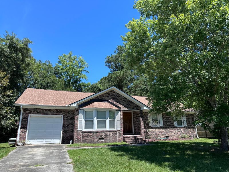 212 Terry Ave, Summerville, SC 29485