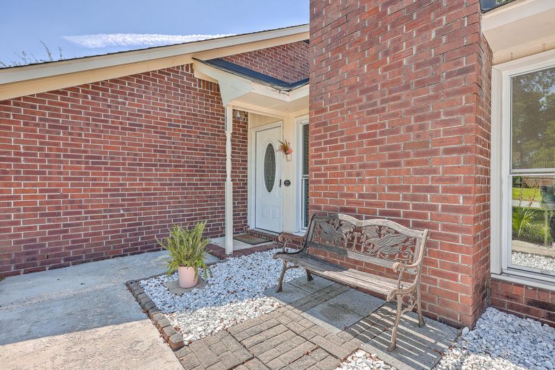 108 Arrowhead Dr, Summerville, SC 29486