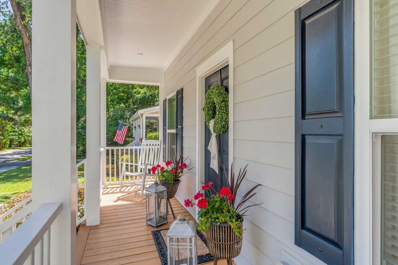 1864 Dogwood Rd, Charleston, SC 29414