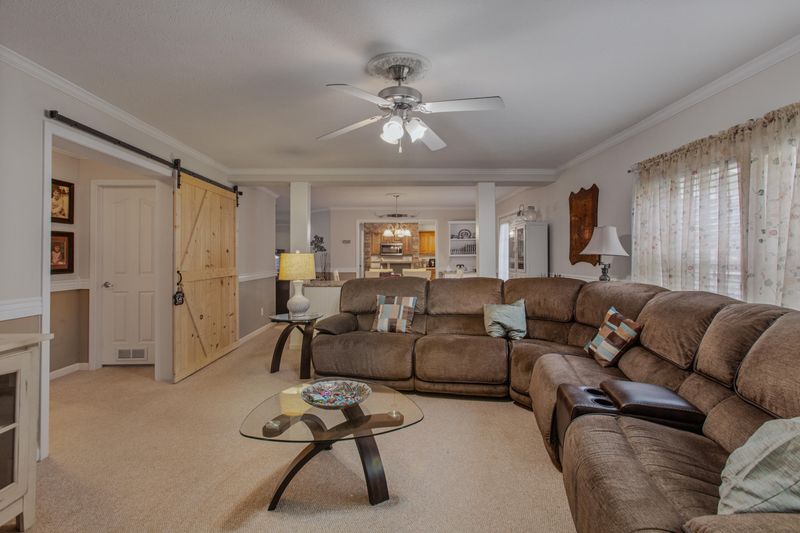 282 Hickory Oaks Ln, Cross, SC 29436