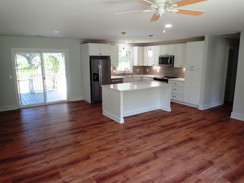 774 Stebbins St, Charleston, SC 29412