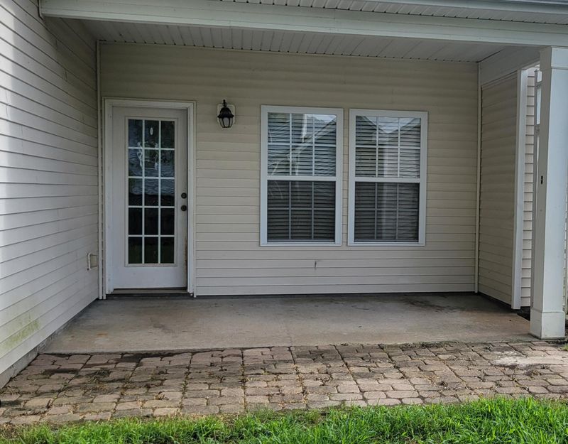 114 Worthington Dr, Moncks Corner, SC 29461