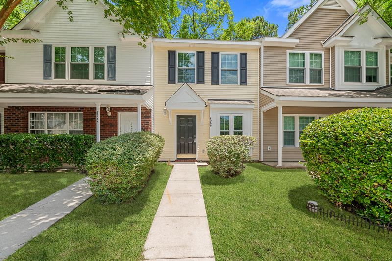8066 Shadow Oak Dr, North Charleston, SC 29406