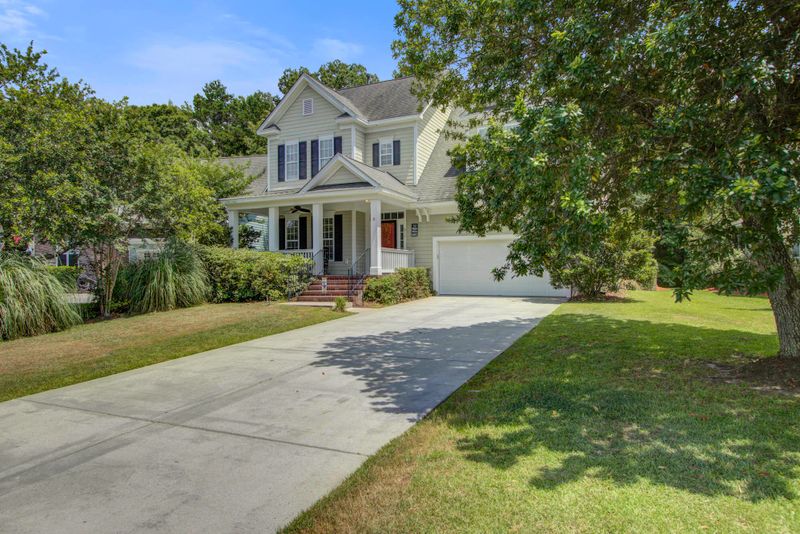 213 Carolinian Dr, Summerville, SC 29485