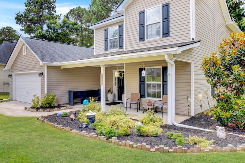 1013 Steelechase Ln, Hanahan, SC 29410