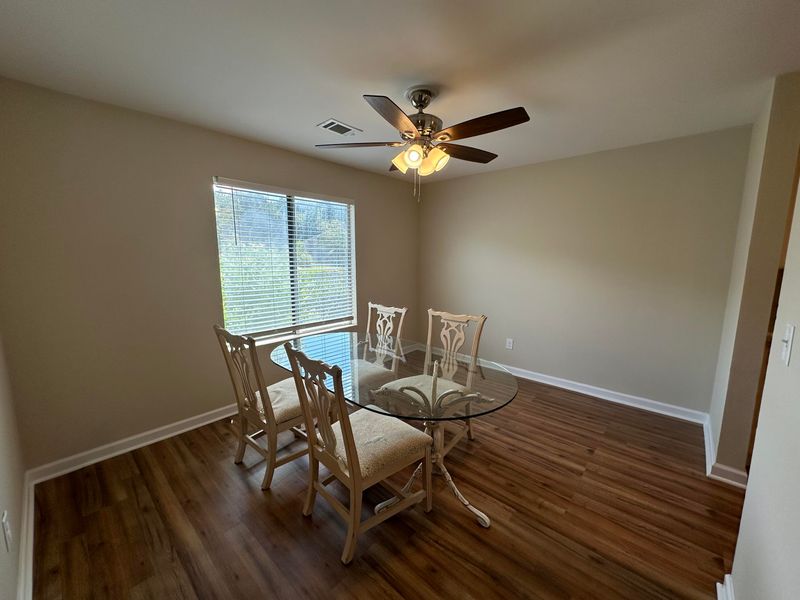 302 Greenmeadow Dr, Goose Creek, SC 29445