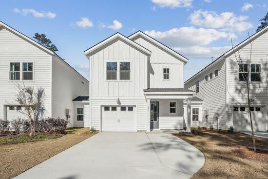 323 Chapman Cir, Goose Creek, SC 29445