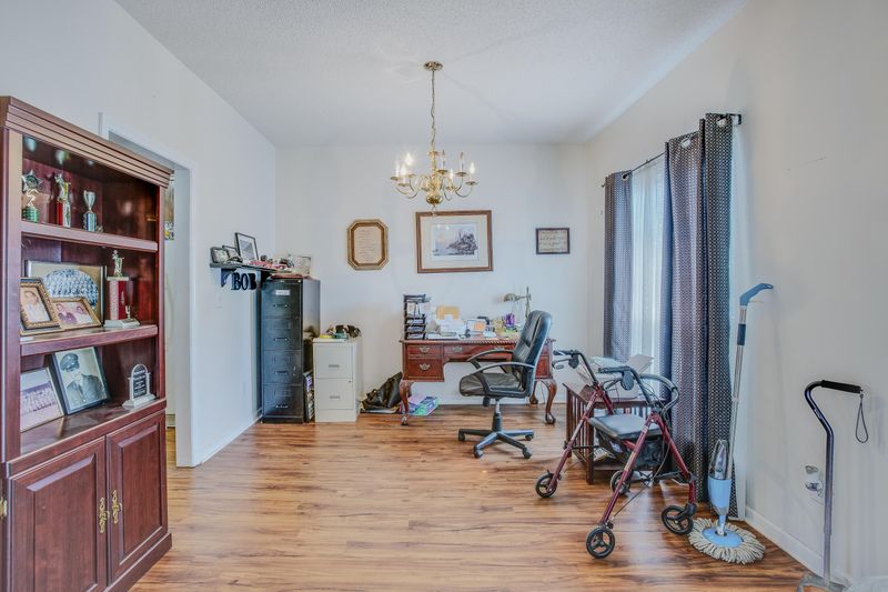 1406 Blue Pine Dr, Ladson, SC 29456