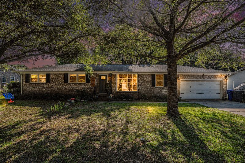 5037 France Ave, North Charleston, SC 29405