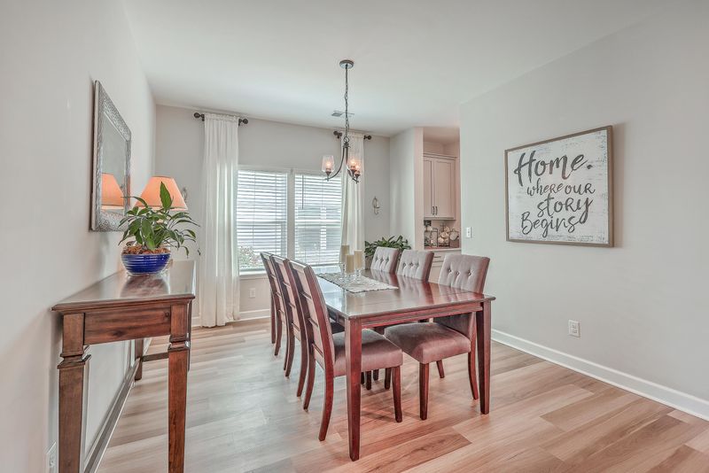 137 Lucca Dr, Summerville, SC 29486