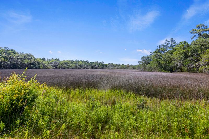 5520 Chisolm Rd, Johns Island, SC 29455
