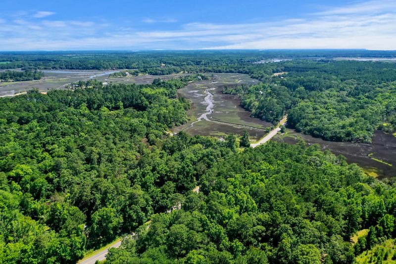5520 Chisolm Rd, Johns Island, SC 29455