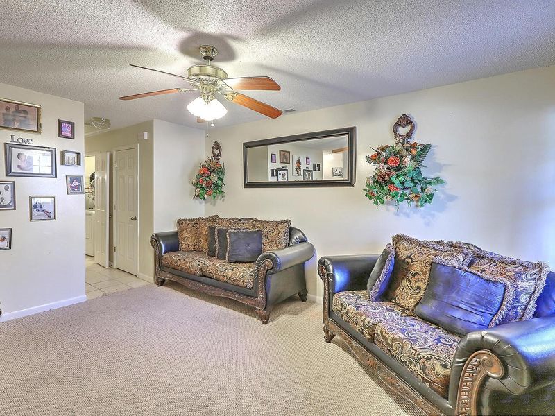 2757 Oak Leaf Dr, North Charleston, SC 29420
