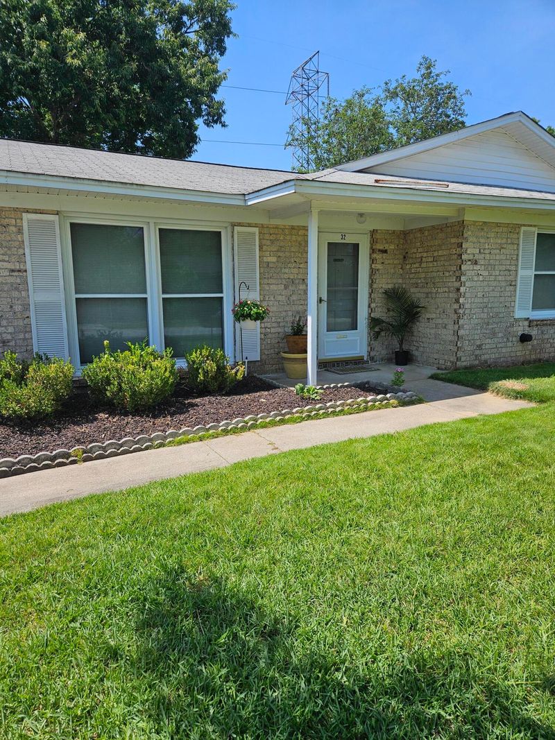 32 Raritan Rd, Goose Creek, SC 29445