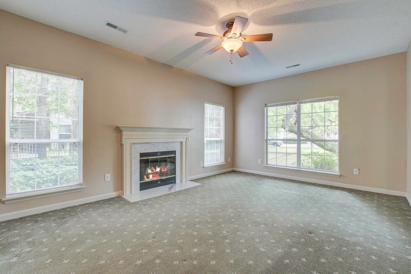 1495 Harborsun Dr, Charleston, SC 29412