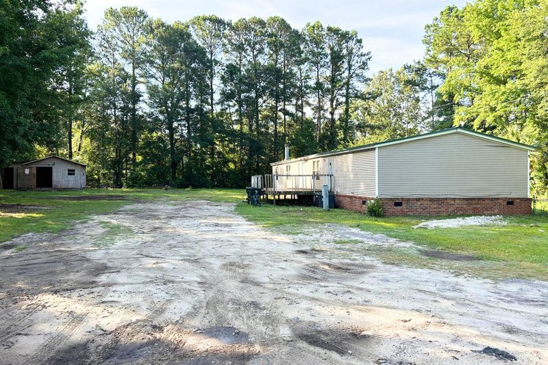 325 Pye Ln, Summerville, SC 29486