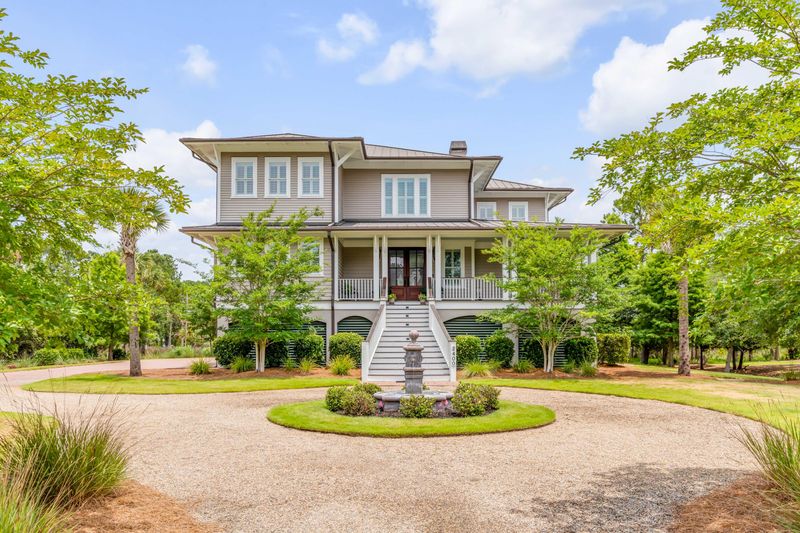 2400 Darts Cove Way, Mount Pleasant, SC 29466