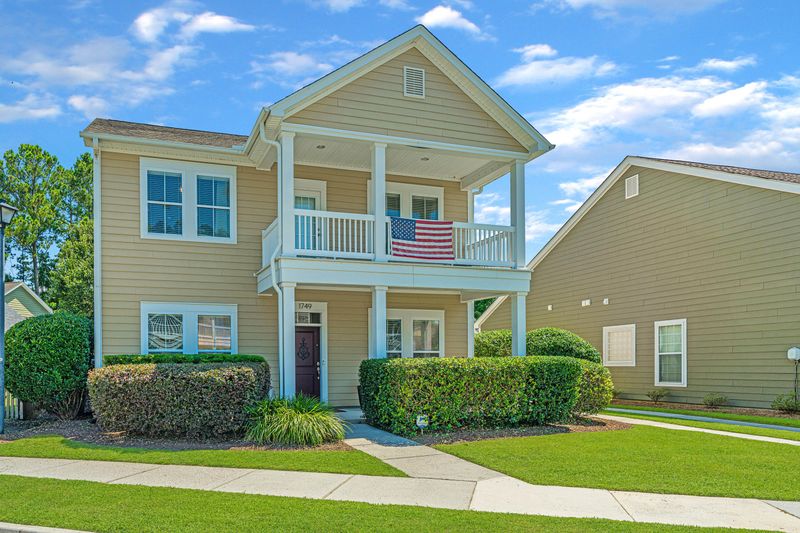 1749 Batten Dr, Charleston, SC 29414