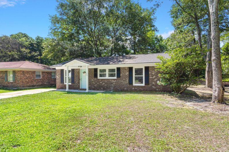100 Louise Ct, Ladson, SC 29456