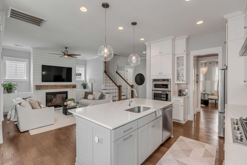 2564 Josiah St, Daniel Island, SC 29492
