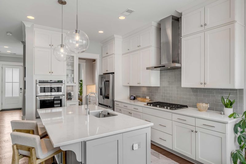 2564 Josiah St, Daniel Island, SC 29492