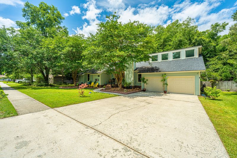 533 King Charles Cir, Summerville, SC 29485