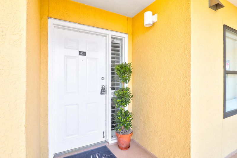 201 W Arctic Ave #421, Folly Beach, SC 29439