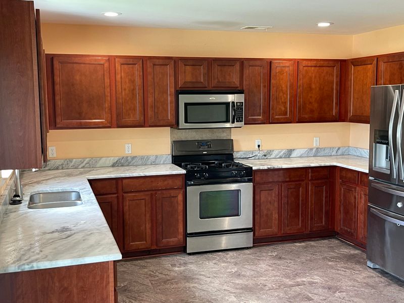 144 Decatur Dr, Summerville, SC 29486