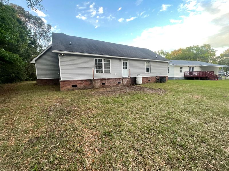 225 Prospect Dr, Moncks Corner, SC 29461