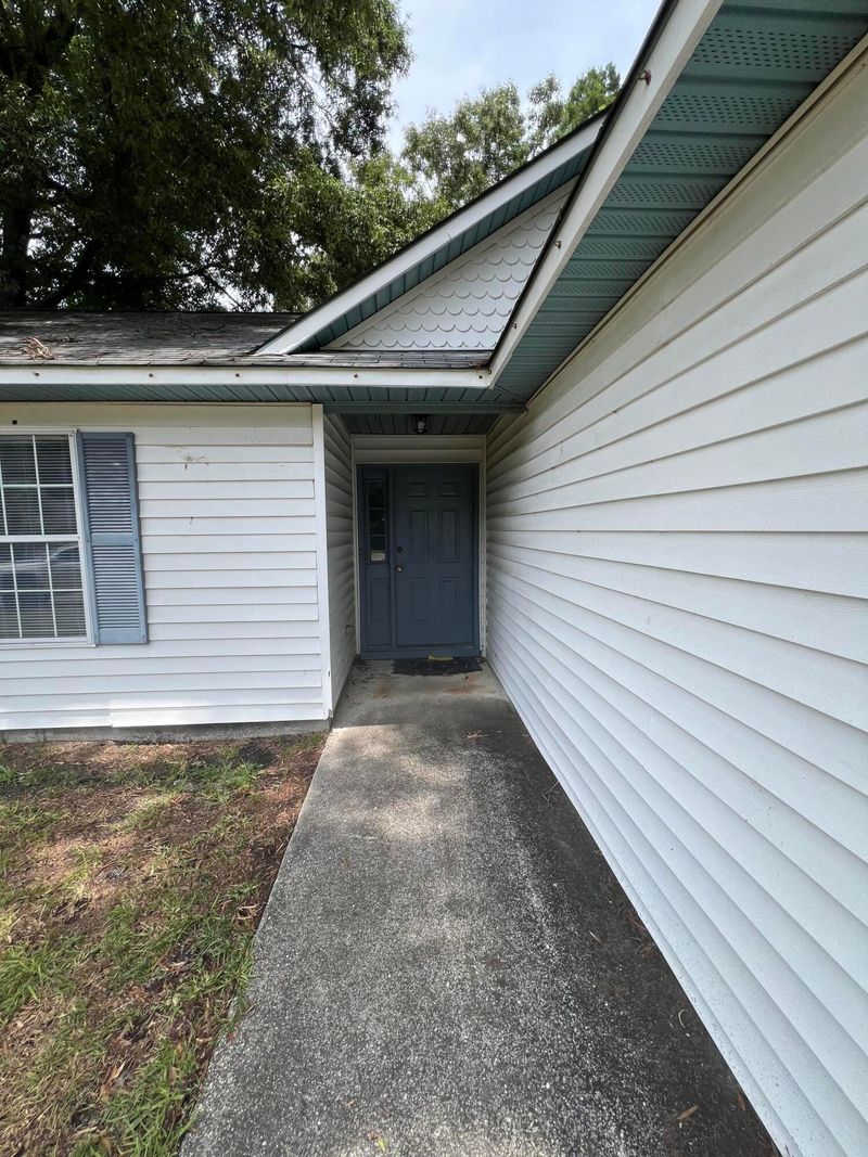 8339 Whitehaven Dr, North Charleston, SC 29420